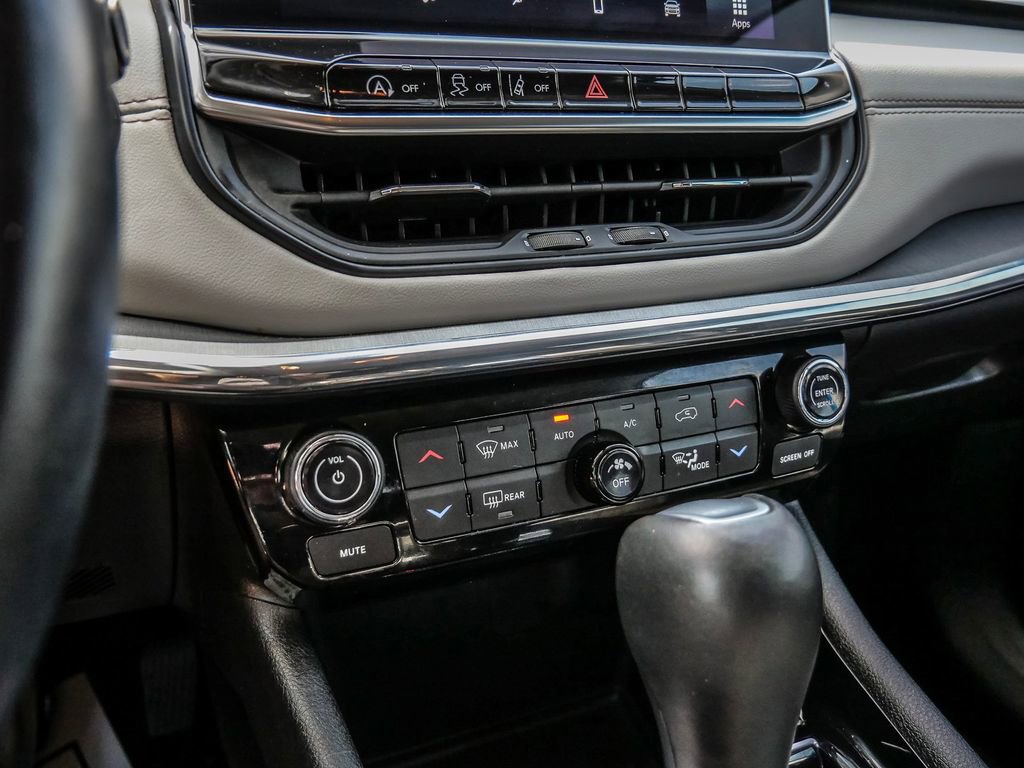 Used 2022 Jeep Compass Limited image 32