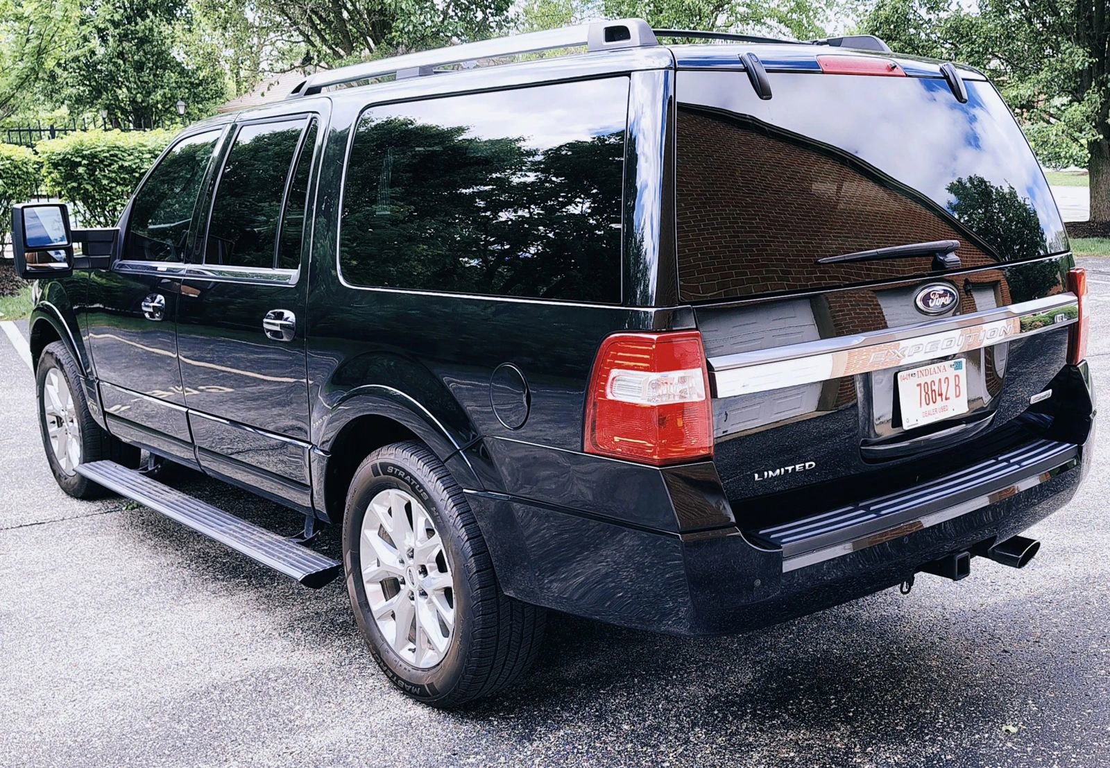 Used 2015 Ford Expedition EL Limited w/ Equipment Group 301A AWD/4WD image 11