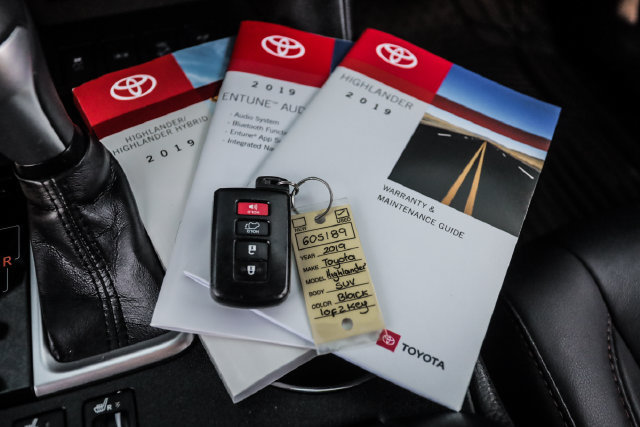 Used 2019 Toyota Highlander XLE AWD/4WD image 69