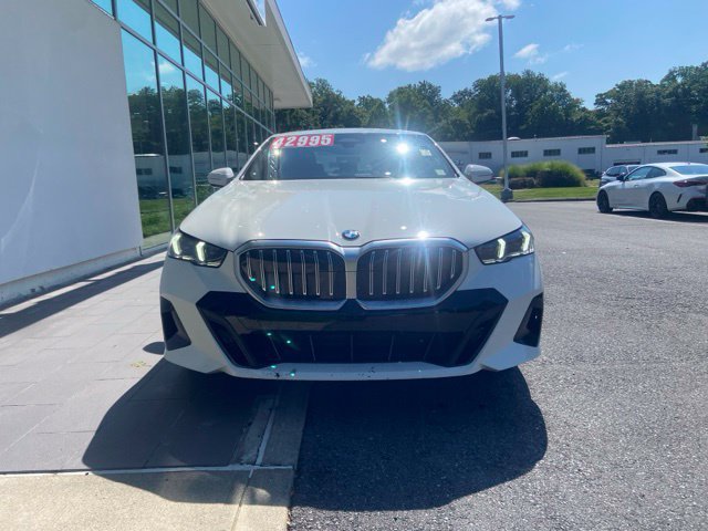Certified 2024 BMW 530i xDrive w/ M Sport Package AWD/4WD image 4
