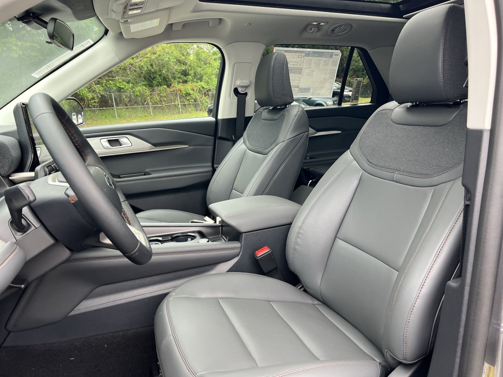 New 2026 Ford Explorer Active w/ Active Comfort Package AWD/4WD image 13