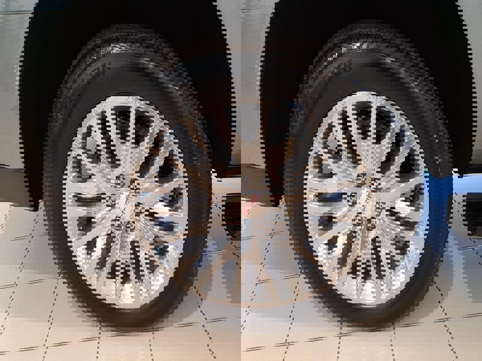 New 2025 GMC Yukon XL Denali w/ Sun & Power Step Package image 7