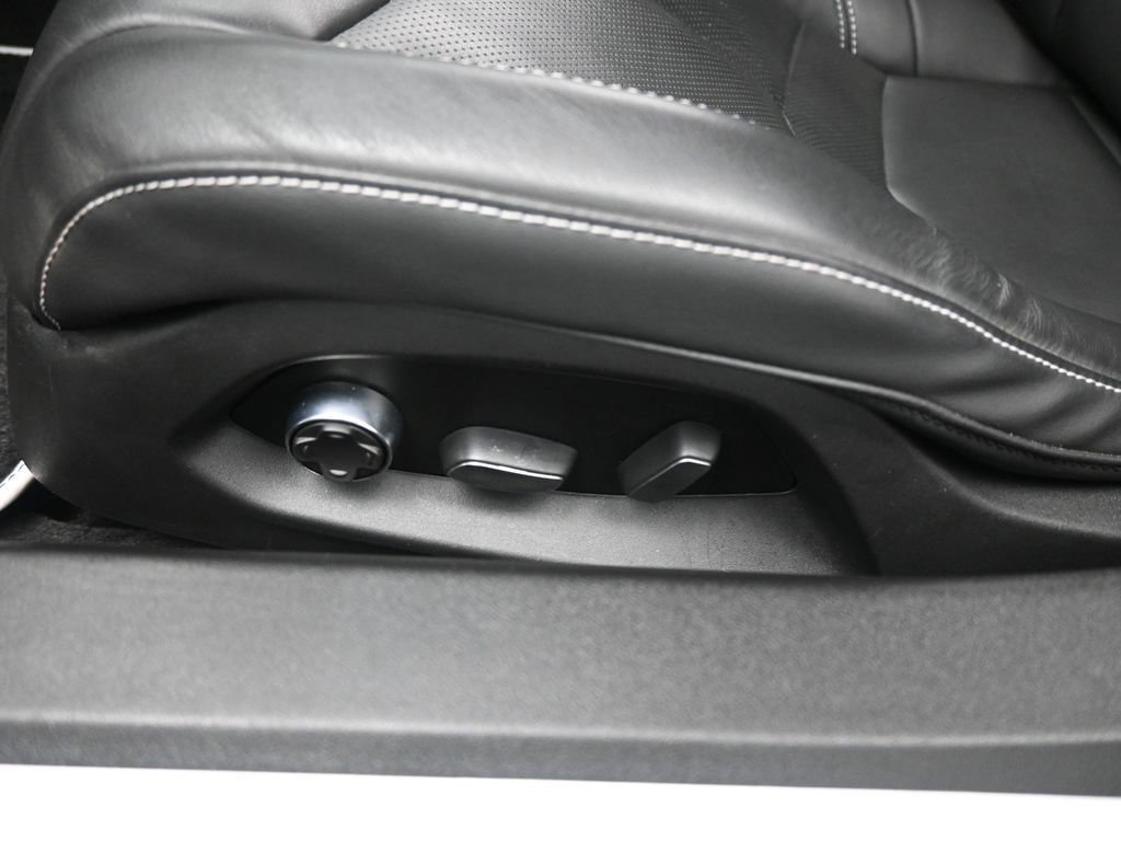 Used 2023 Chevrolet Corvette Stingray Preferred Cpe w/ Z51 Performance Package image 10