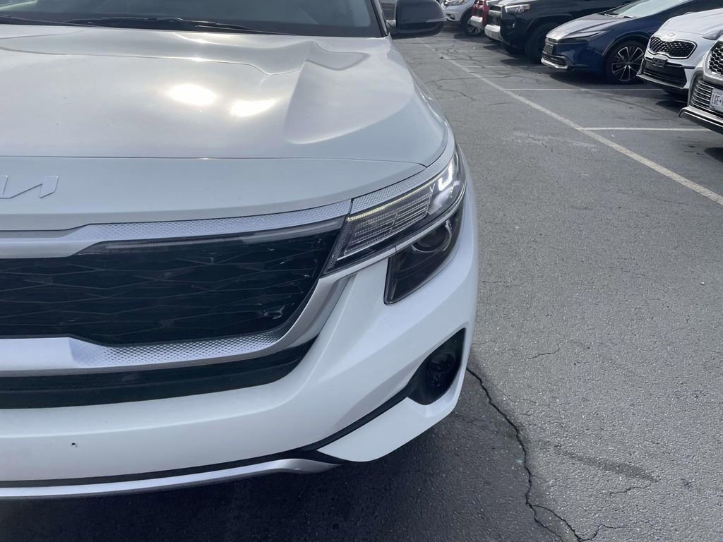 Used 2023 Kia Seltos S image 14
