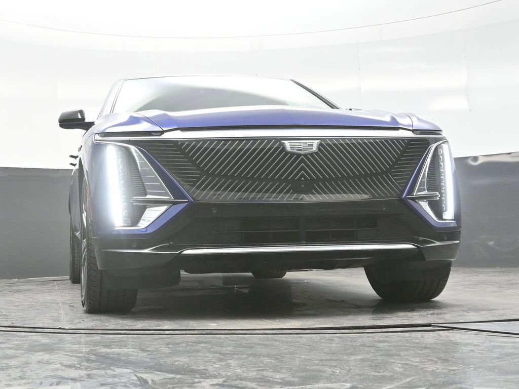 Certified 2024 Cadillac Lyriq Luxury w/ LPO, Floor Liner Package AWD/4WD image 19