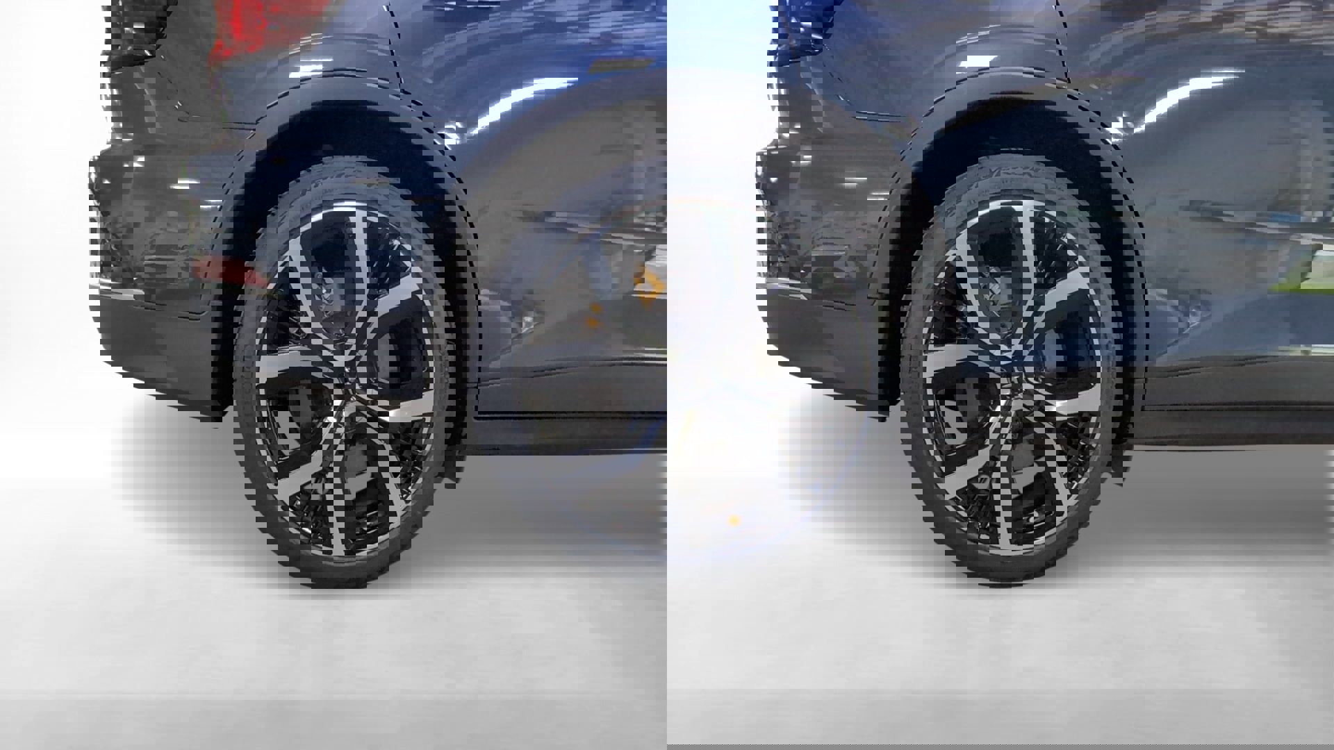 Certified 2023 Polestar Polestar 2 w/ Pilot Pack image 24