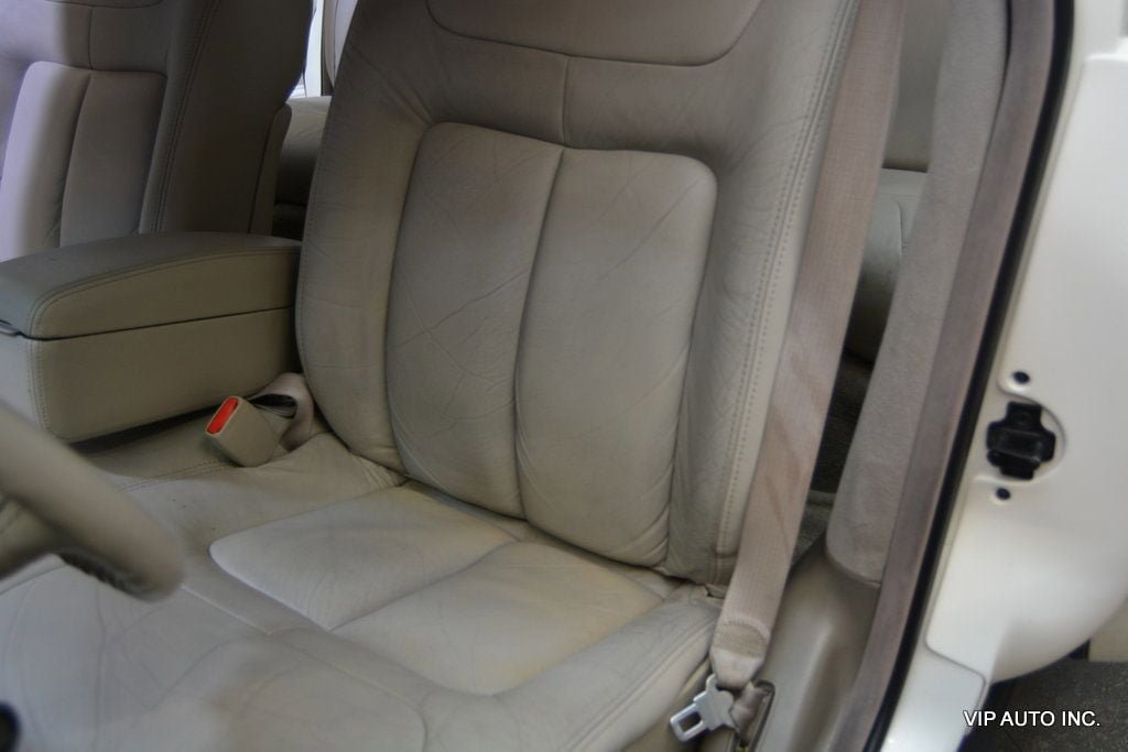 Used 1997 Cadillac De Ville D'Elegance w/ Safety/Security Pkg FWD image 16