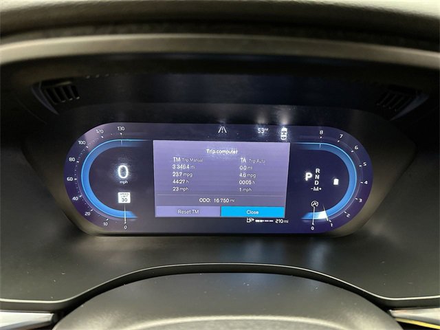 Certified 2023 Volvo XC60 B5 Plus w/ Climate Package image 15