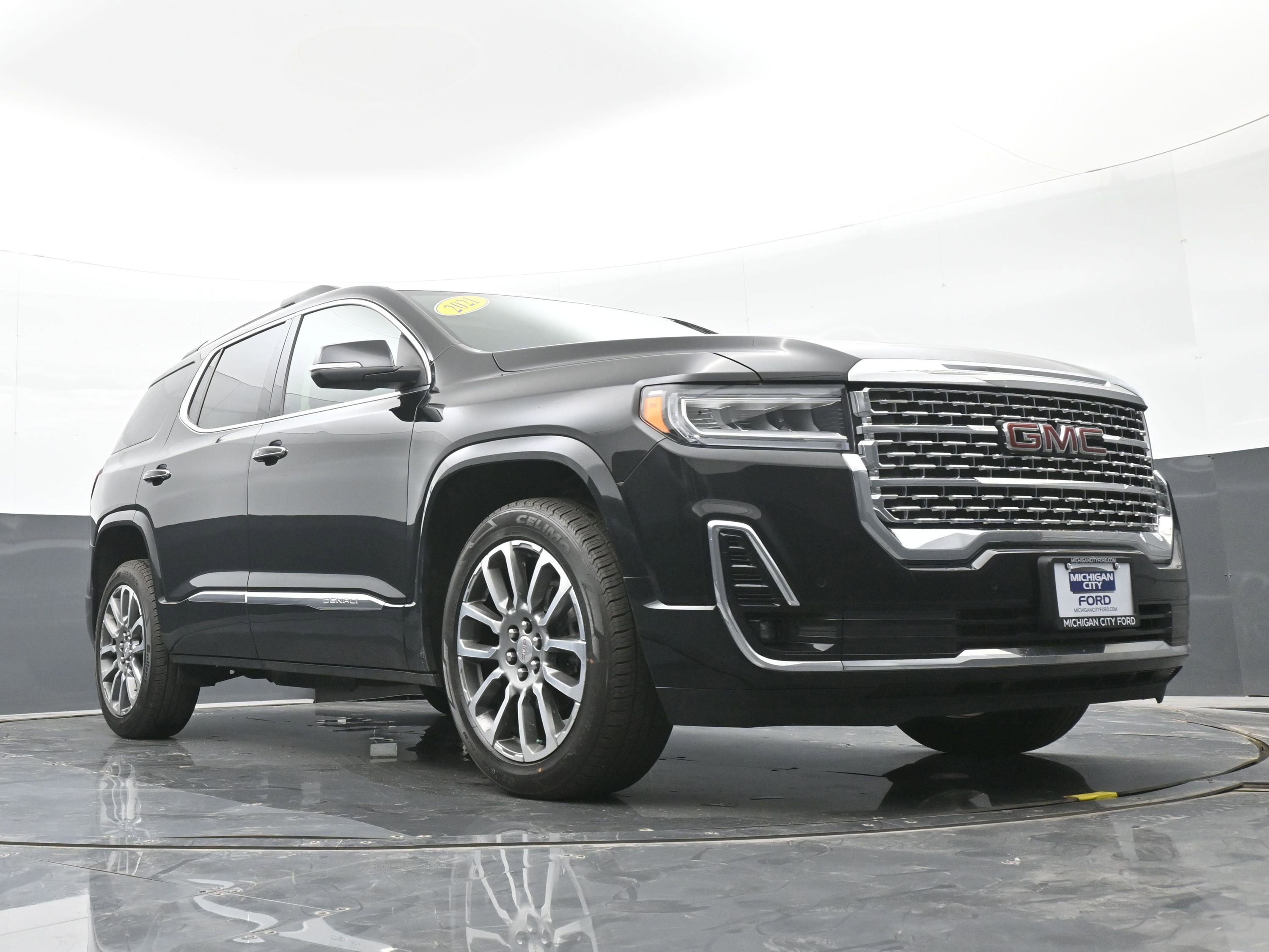 Used 2021 GMC Acadia Denali image 44