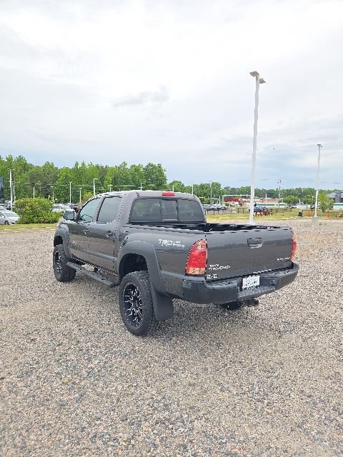 Used 2015 Toyota Tacoma PreRunner w/ Convenience Package RWD image 3