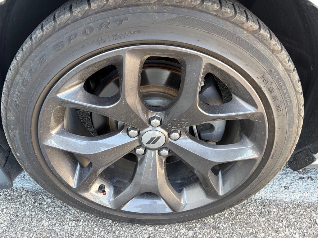 Used 2019 Dodge Challenger R/T RWD image 36