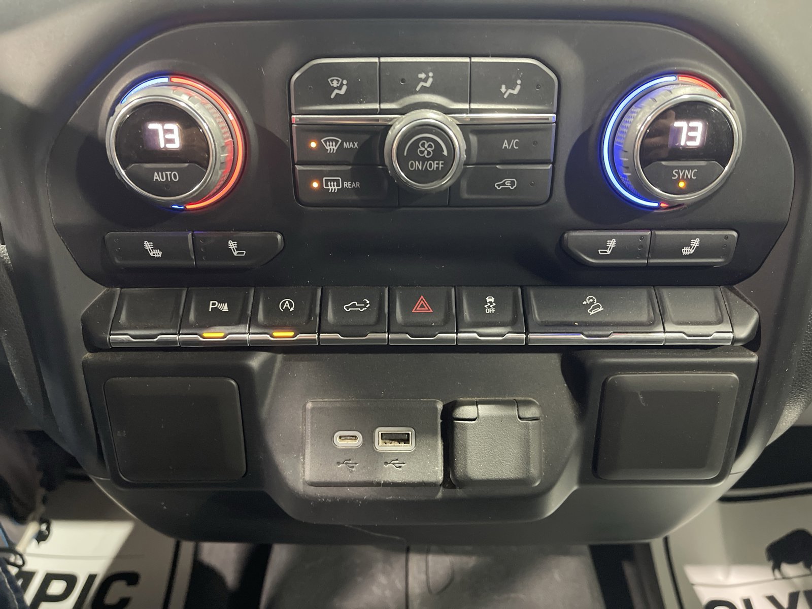 Used 2021 Chevrolet Silverado 1500 RST image 24