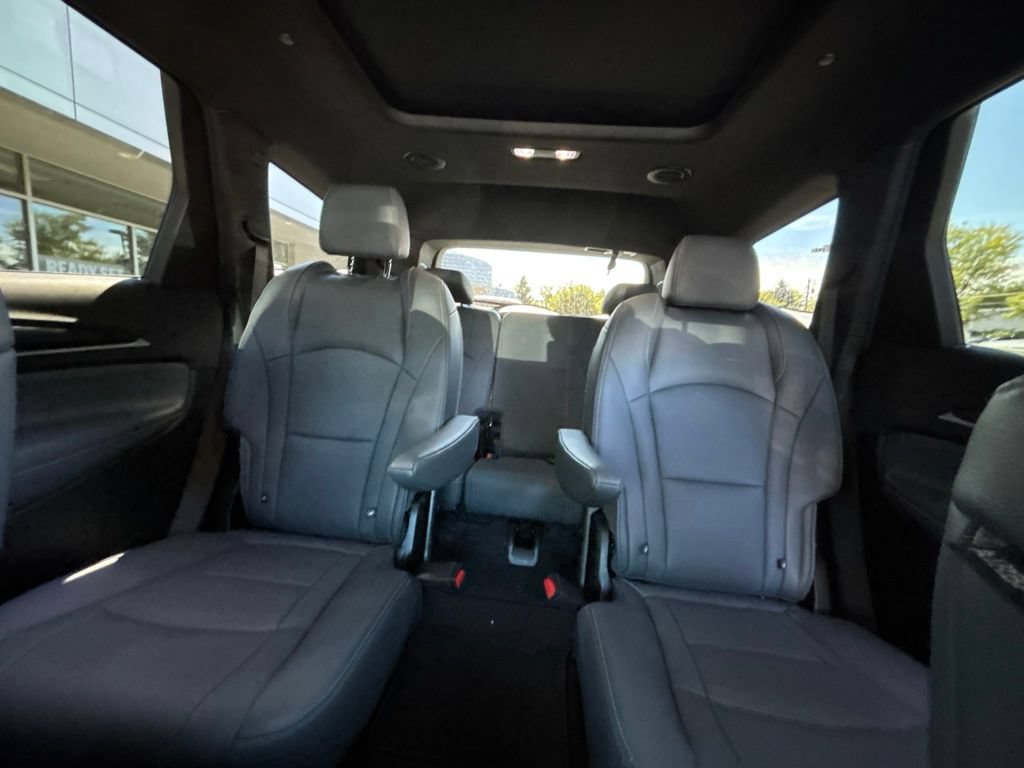 Used 2023 Buick Enclave Premium w/ Experience Buick Package AWD/4WD image 19