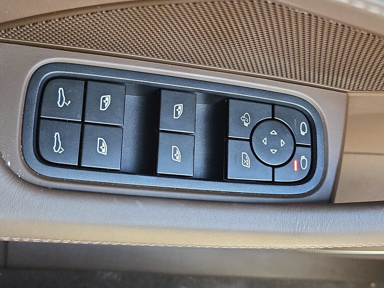 Certified 2023 Porsche Panamera 4 AWD/4WD image 22