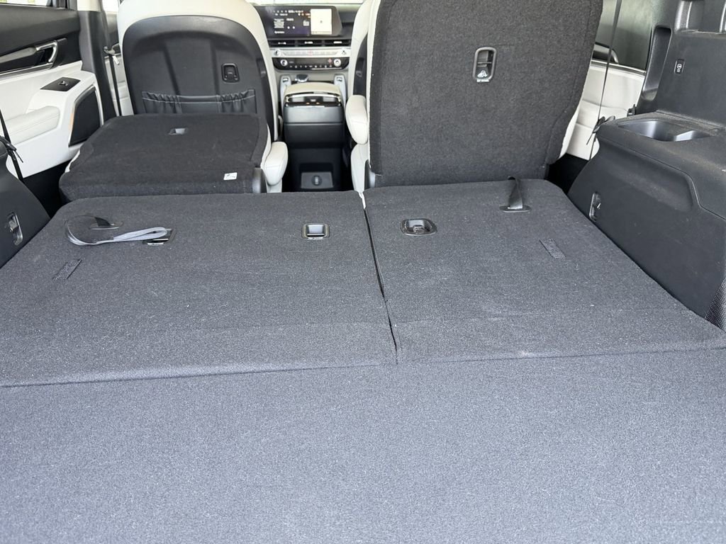 Used 2023 Kia Telluride S AWD/4WD image 16