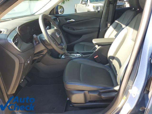 Certified 2025 Buick Encore GX Sport Touring FWD image 17
