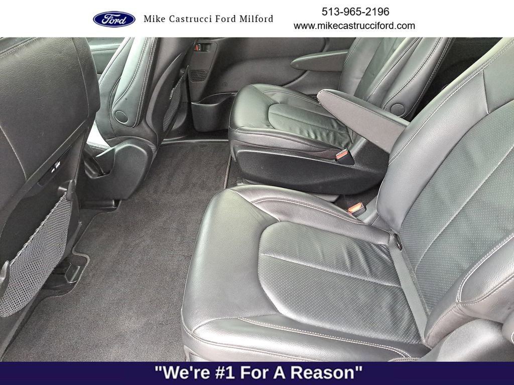 Used 2022 Chrysler Pacifica Touring-L w/ S Appearance Package image 23