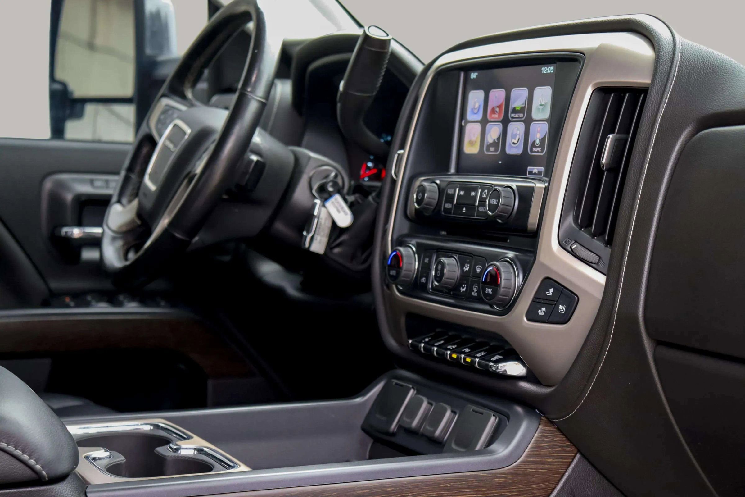 Used 2019 GMC Sierra 2500 Denali image 34
