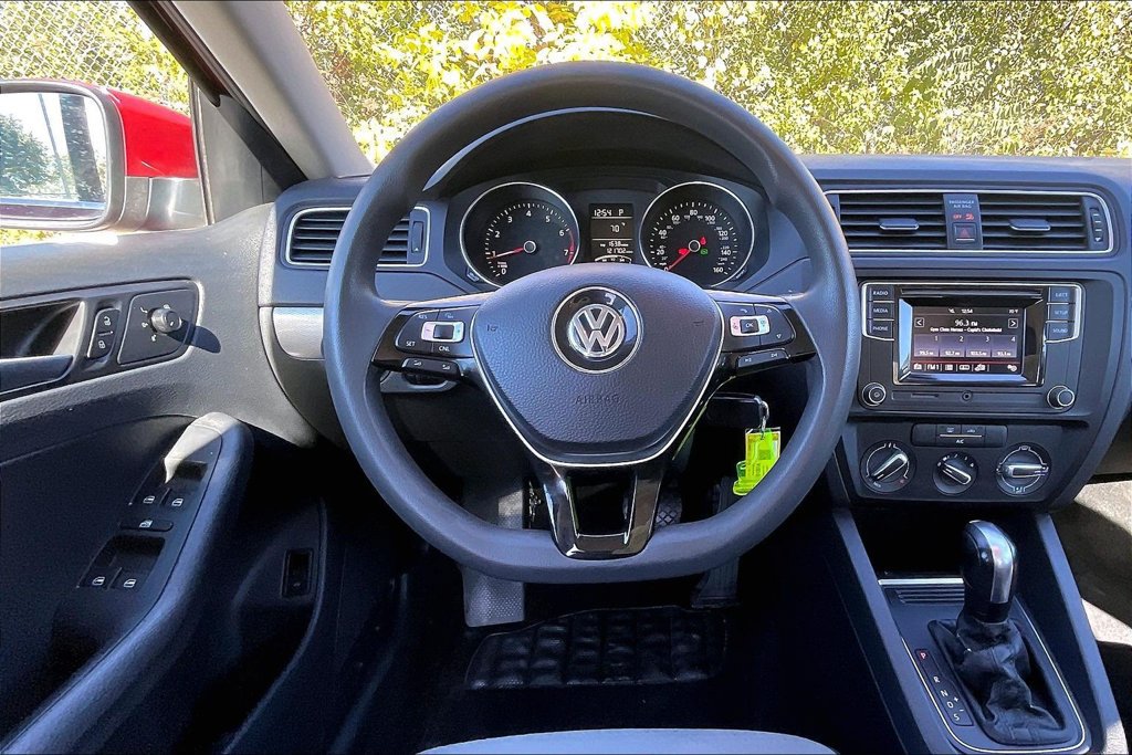 Used 2017 Volkswagen Jetta S FWD image 5