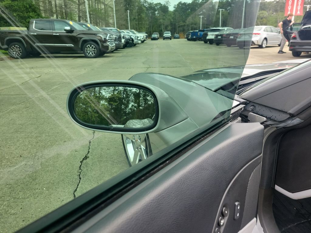 Used 2005 Chevrolet Corvette Coupe w/ Preferred Equipment Group image 16