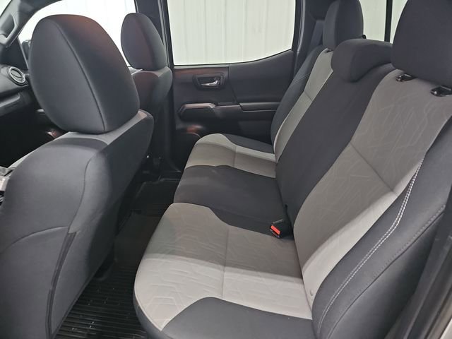 Used 2023 Toyota Tacoma TRD Off-Road AWD/4WD image 32