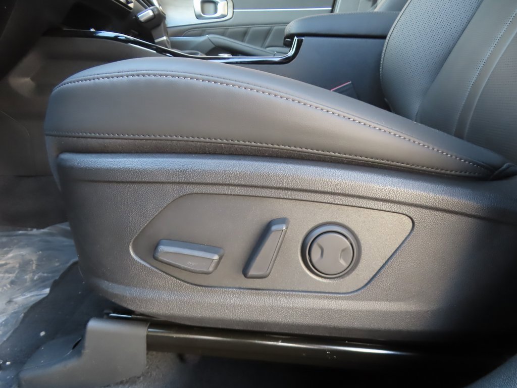 New 2026 Kia Sorento SX image 10