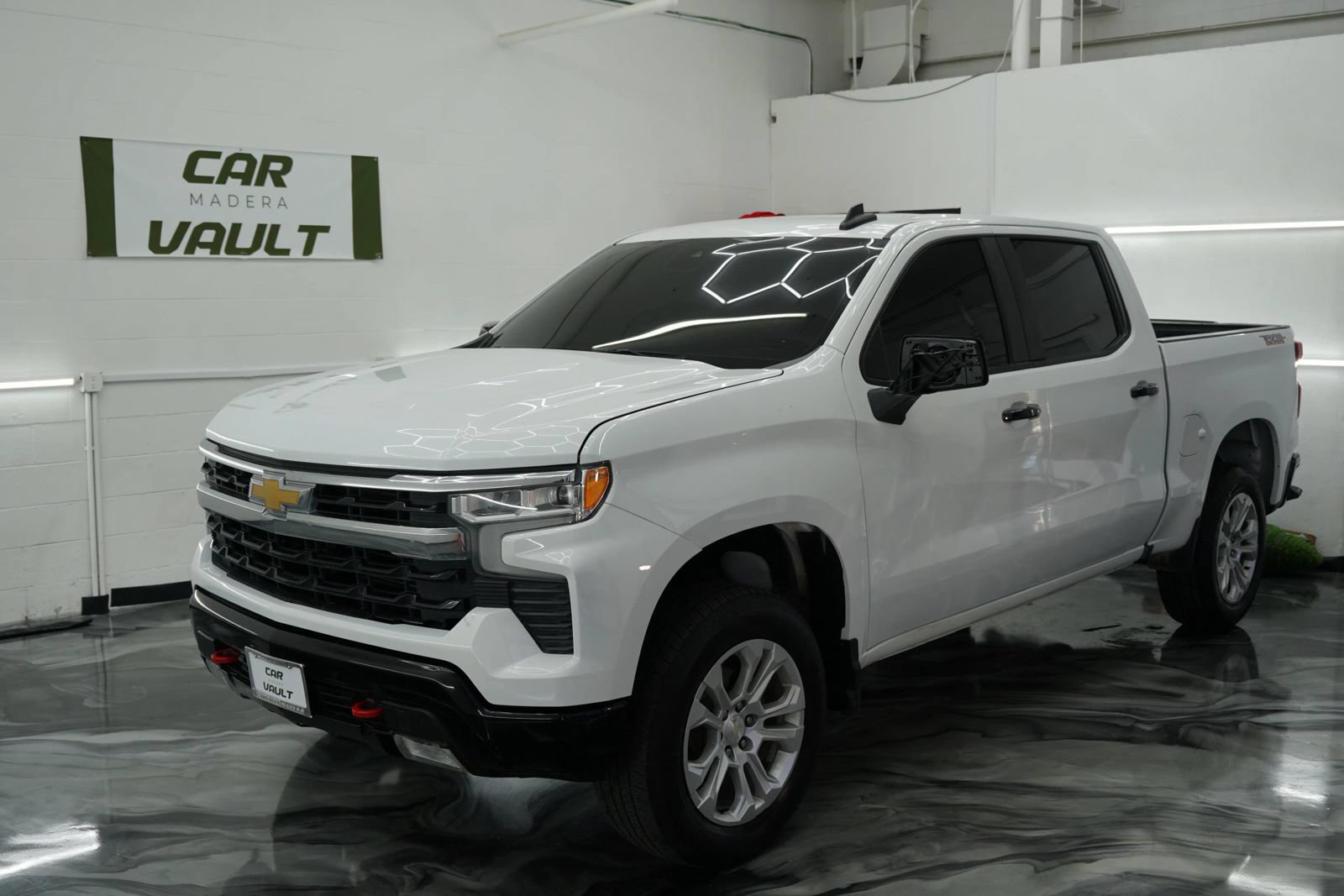 Used 2023 Chevrolet Silverado 1500 LT Trail Boss w/ Protection Package AWD/4WD image 5