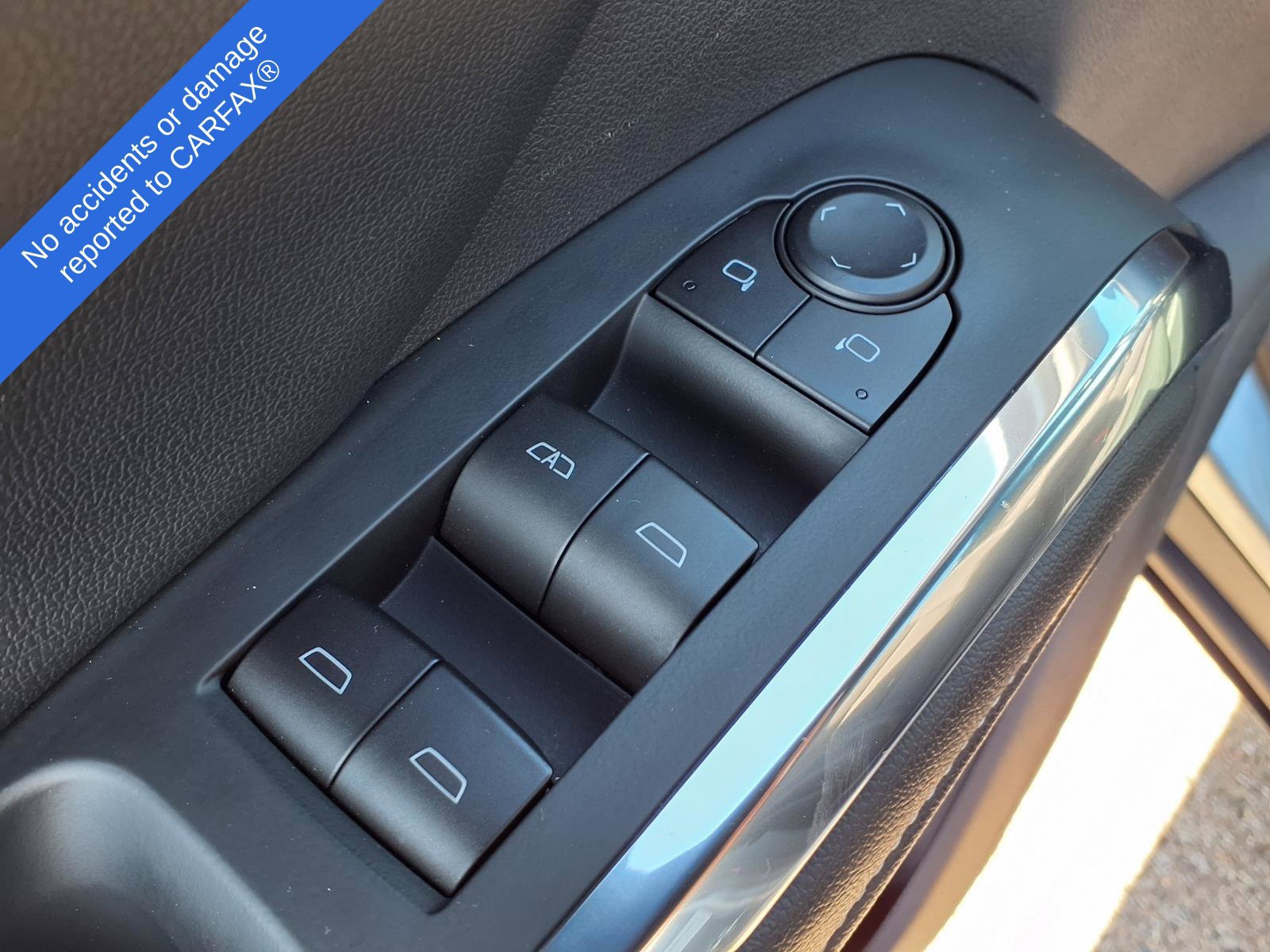 Used 2026 Chevrolet Traverse LT FWD image 15