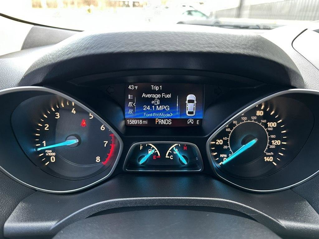 Used 2017 Ford Escape SE FWD image 16