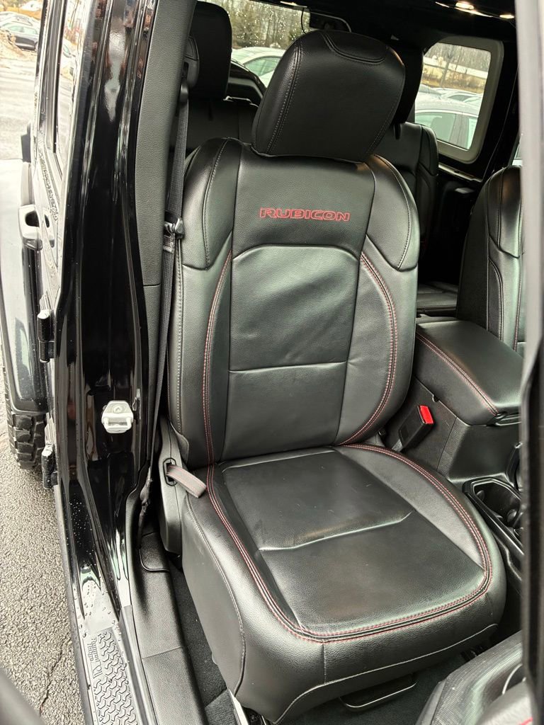 Used 2022 Jeep Wrangler Unlimited Rubicon w/ LED Lighting Group image 25