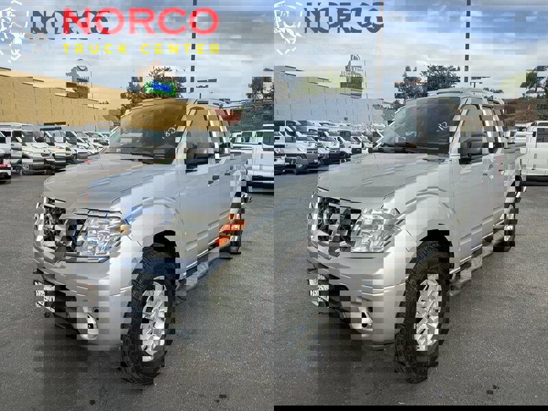 Used 2017 Nissan Frontier SV image 4