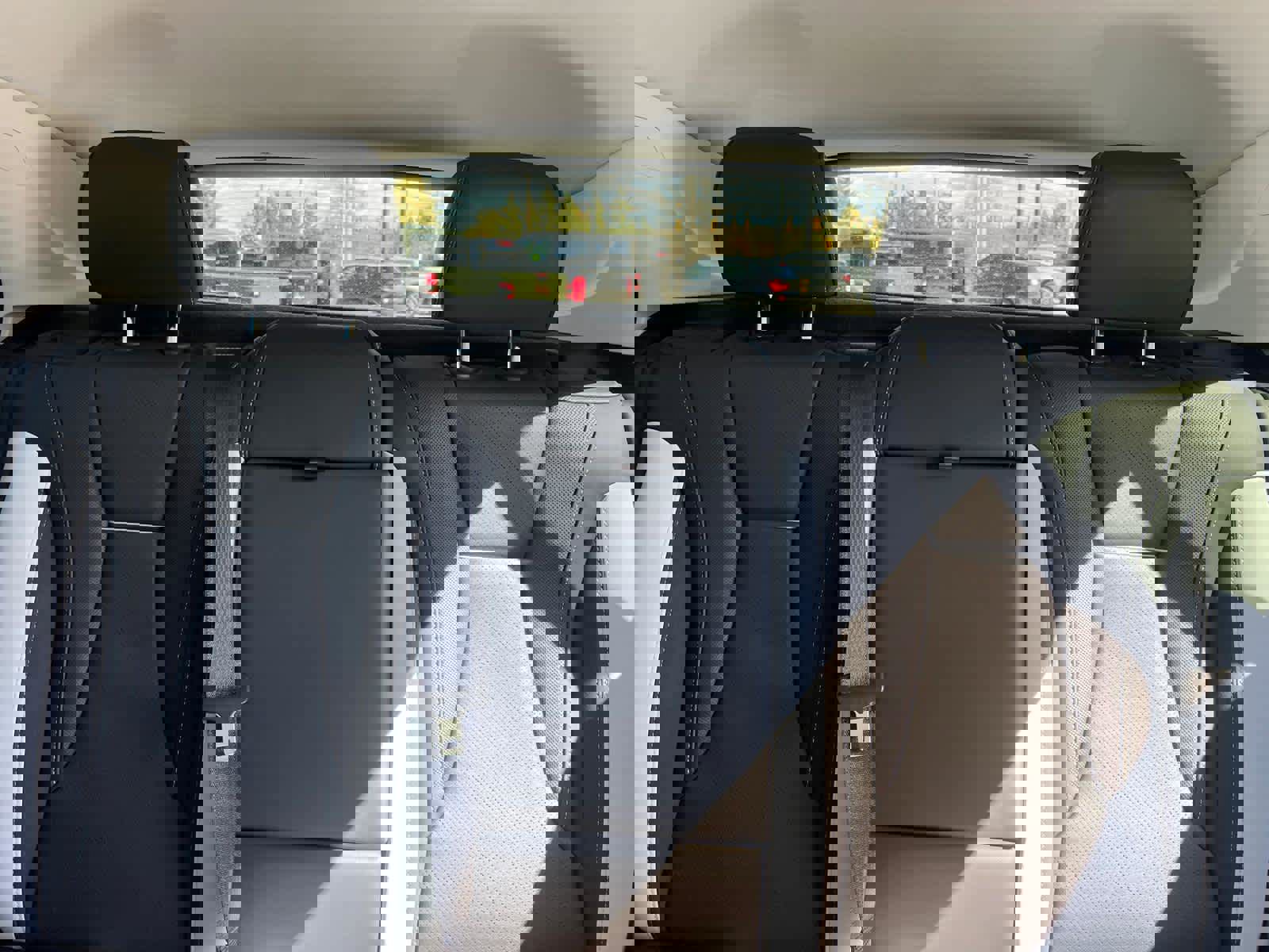 Certified 2025 Buick Envision Sport Touring image 28