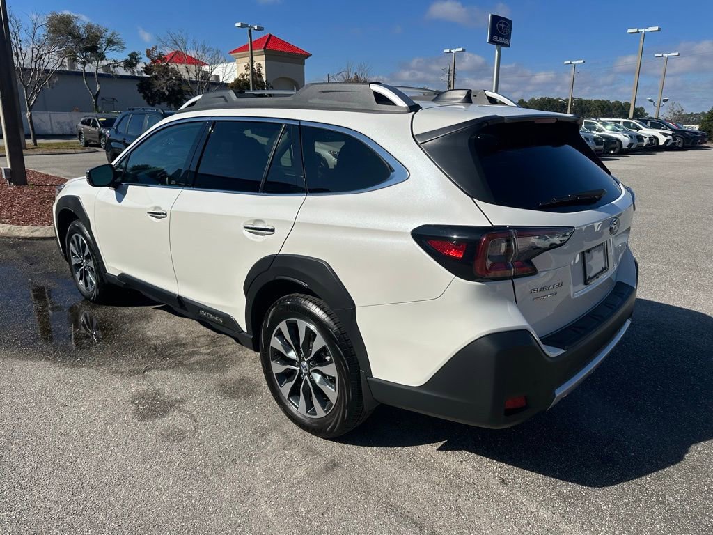 Used 2025 Subaru Outback Touring image 9