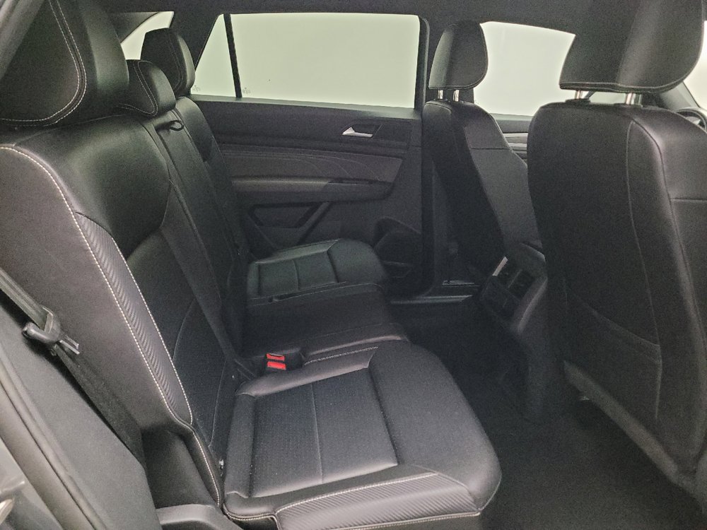 Used 2023 Volkswagen Atlas Cross Sport SE FWD image 19