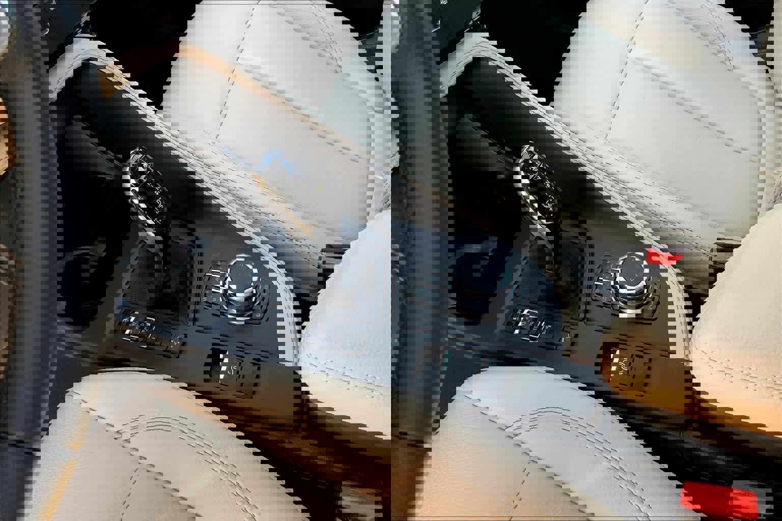 Used 2020 BMW X1 xDrive28i w/ Premium Package image 16