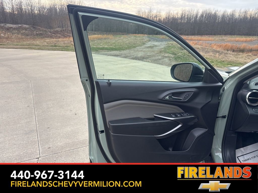 New 2026 Chevrolet Trax ACTIV w/ Driver Confidence Package image 13
