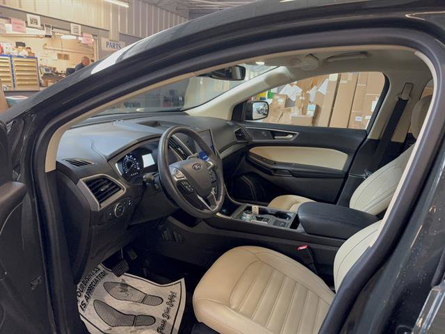 Certified 2022 Ford Edge SEL w/ Convenience Package image 6