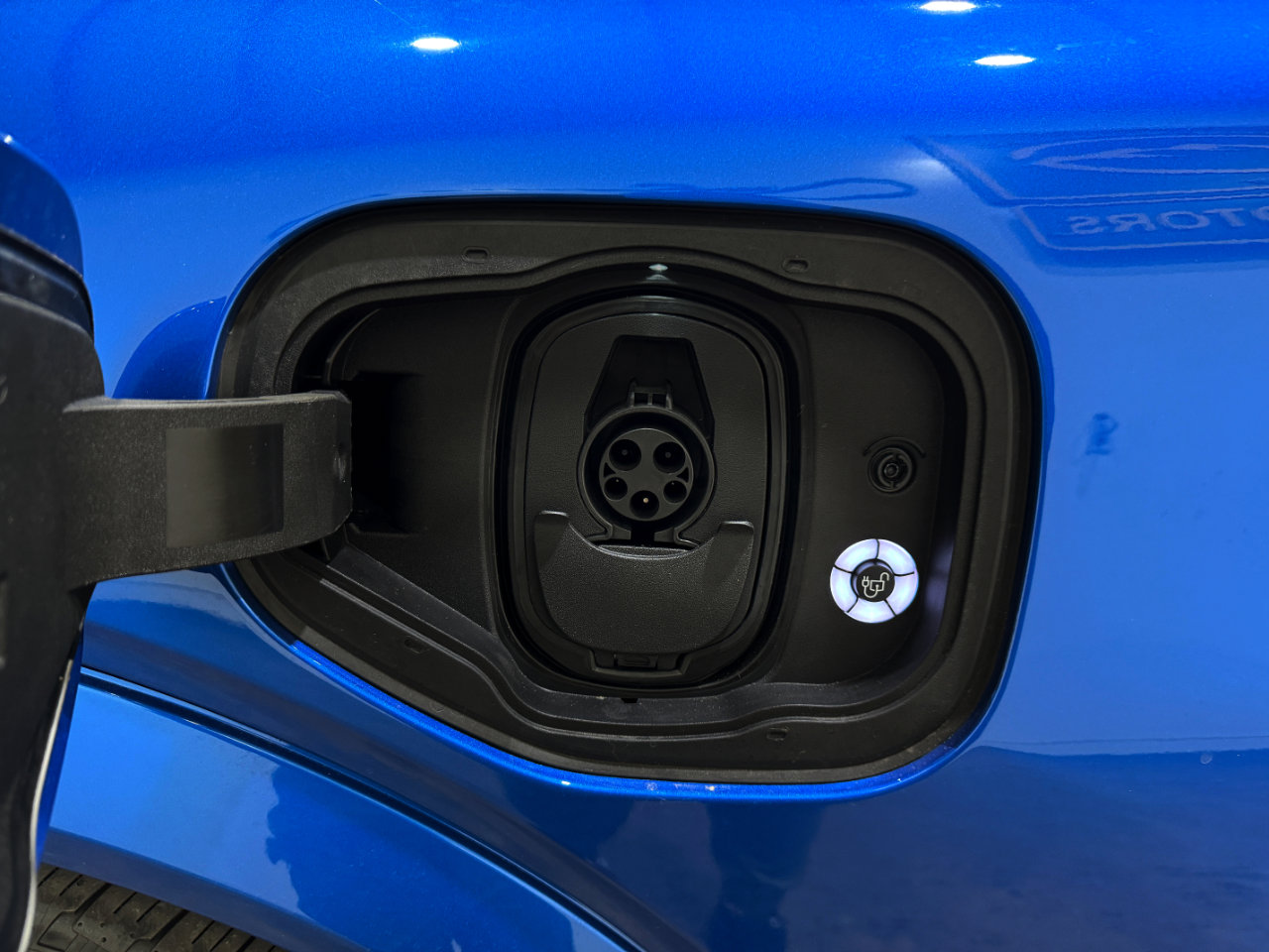 Used 2025 Ford Mustang Mach-E Premium image 3