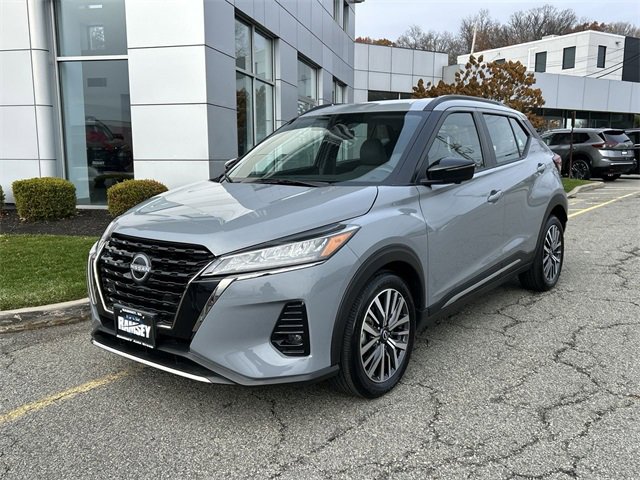 Certified 2023 Nissan Kicks SR w/ SR Premium Package image 4