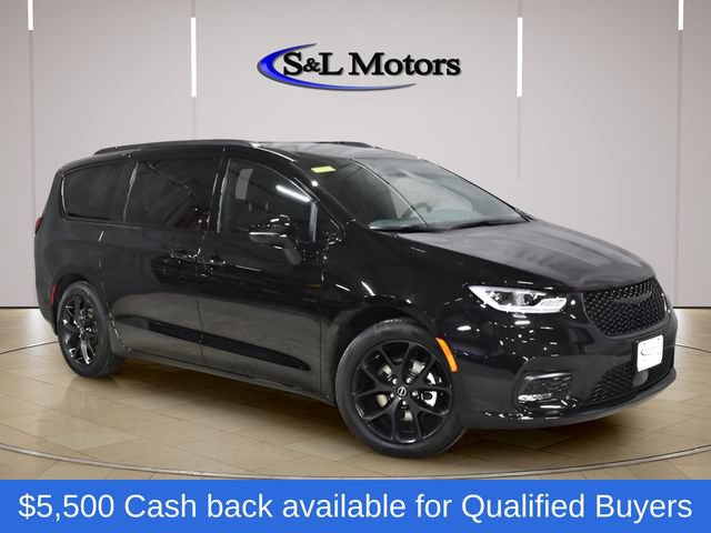 New 2026 Chrysler Pacifica Select w/ S Appearance Package FWD image 11