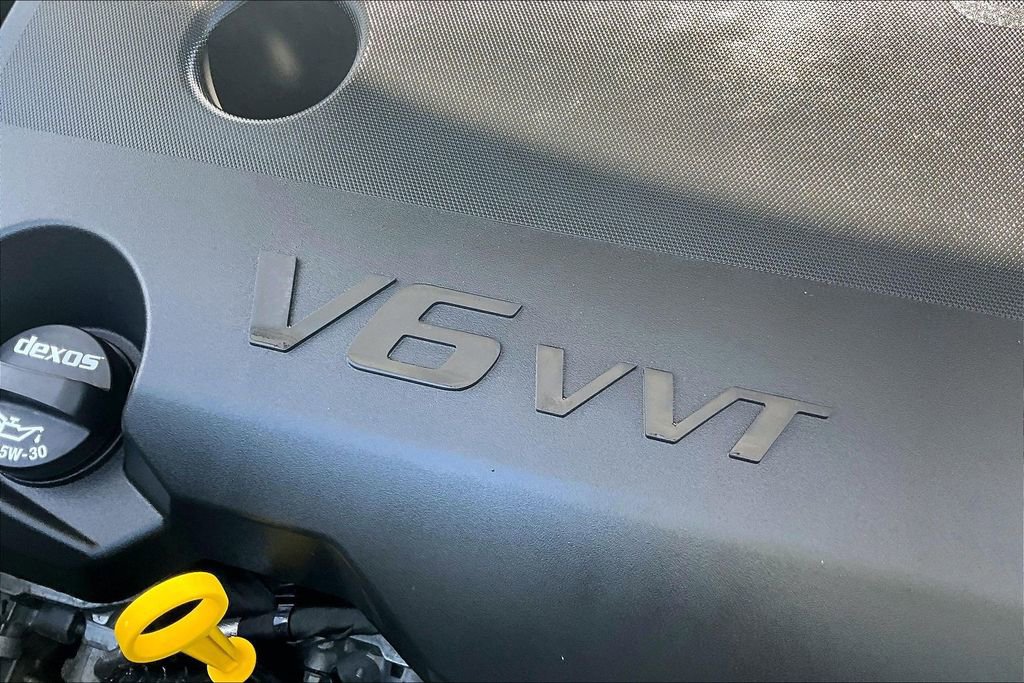 Used 2023 Buick Enclave Premium w/ Experience Buick Package FWD image 30