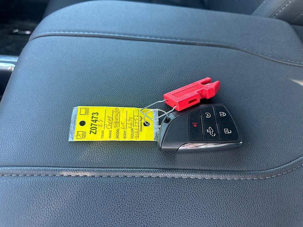 New 2025 Chevrolet Silverado 1500 LT image 21