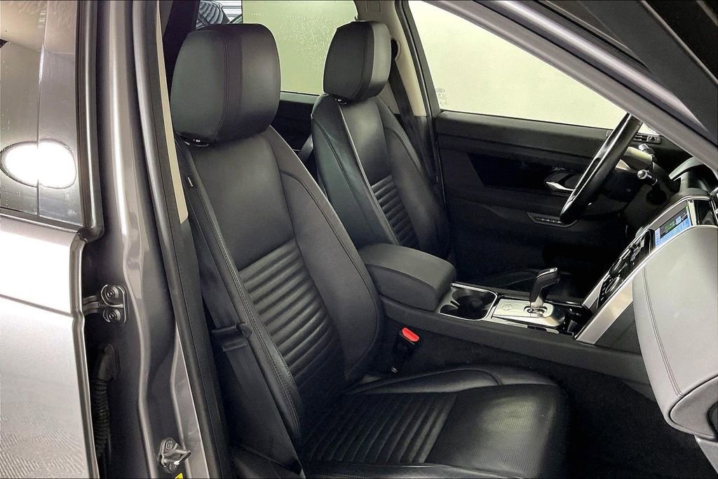 Used 2020 Land Rover Discovery Sport SE AWD/4WD image 6