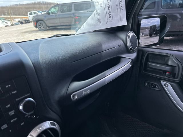 Used 2017 Jeep Wrangler Unlimited Rubicon image 27