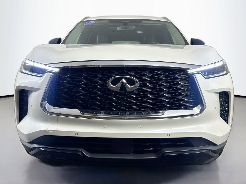 Used 2024 INFINITI QX60 Luxe AWD/4WD image 2