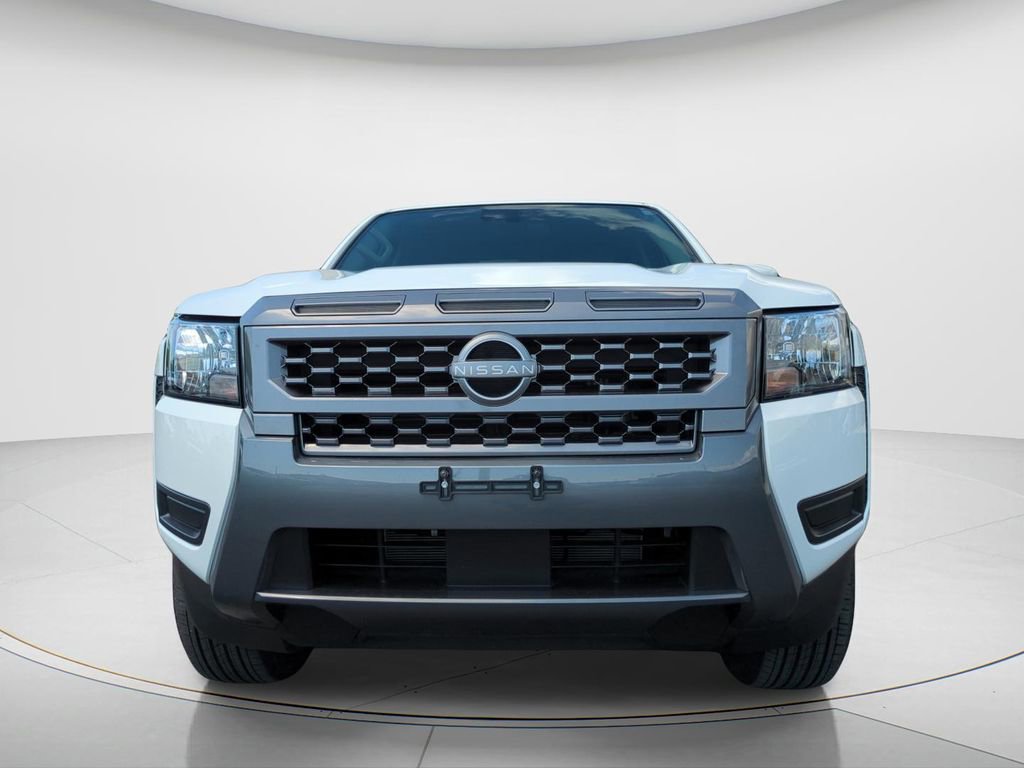 Used 2025 Nissan Frontier SV image 8