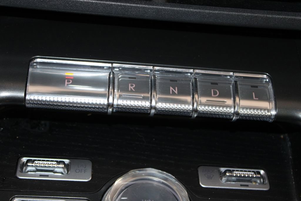 Used 2024 Lincoln Nautilus Reserve image 44