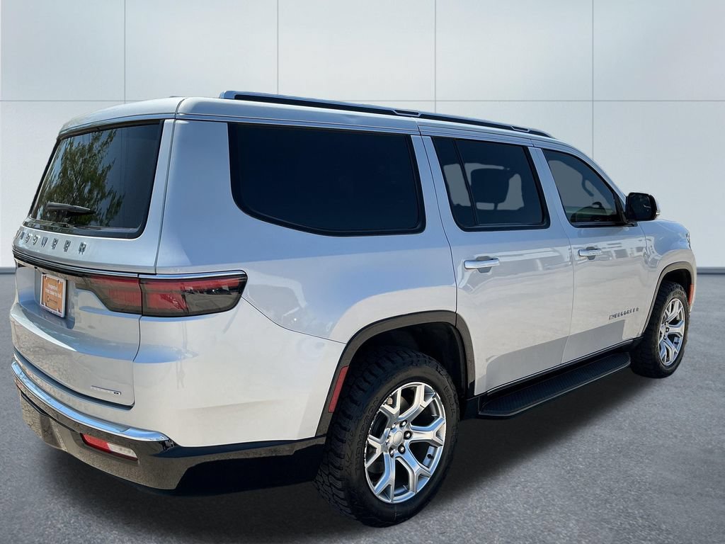 Used 2022 Jeep Wagoneer Series II AWD/4WD image 6