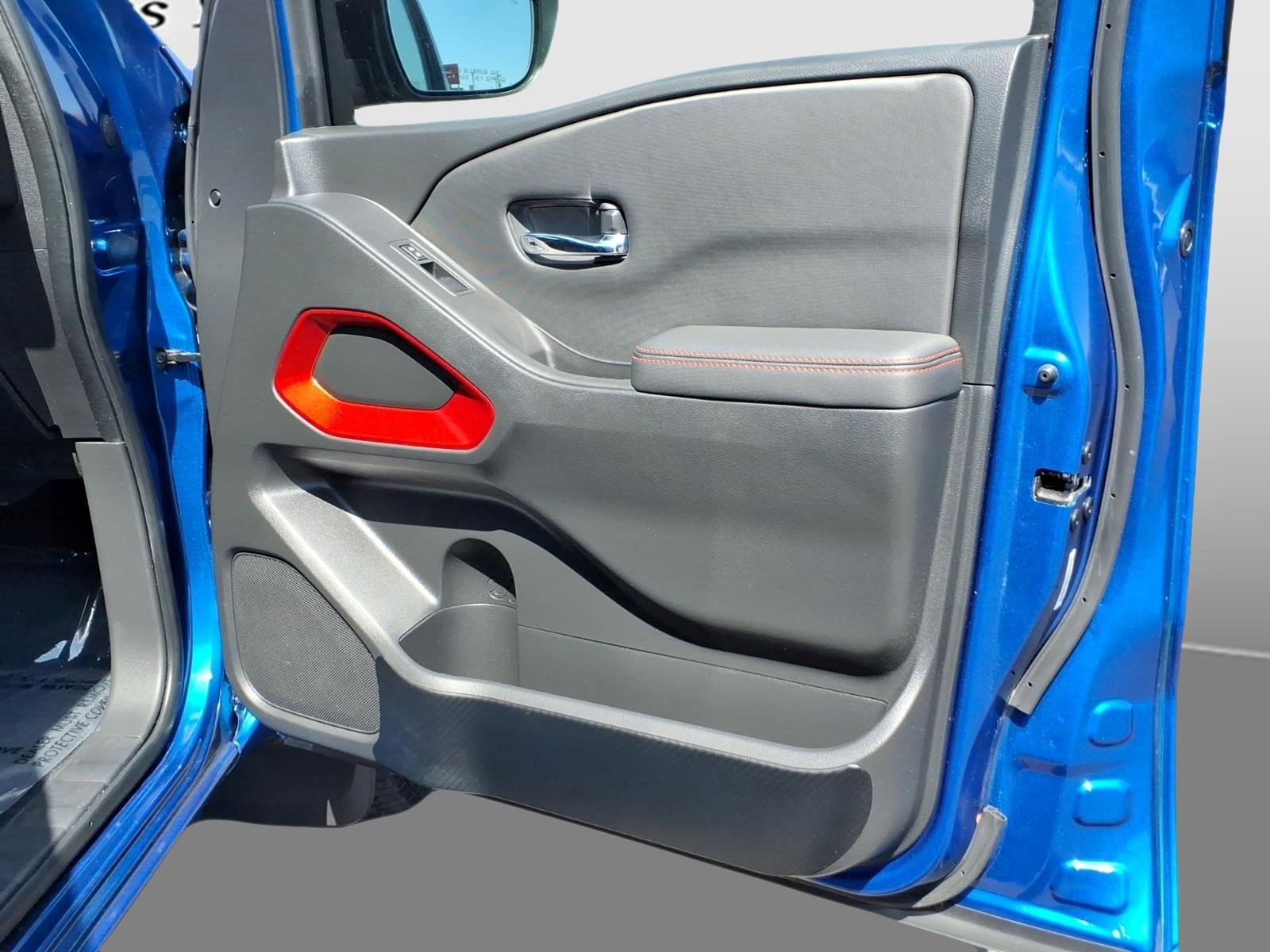 Certified 2024 Nissan Frontier PRO-4X w/ Technology Package image 12