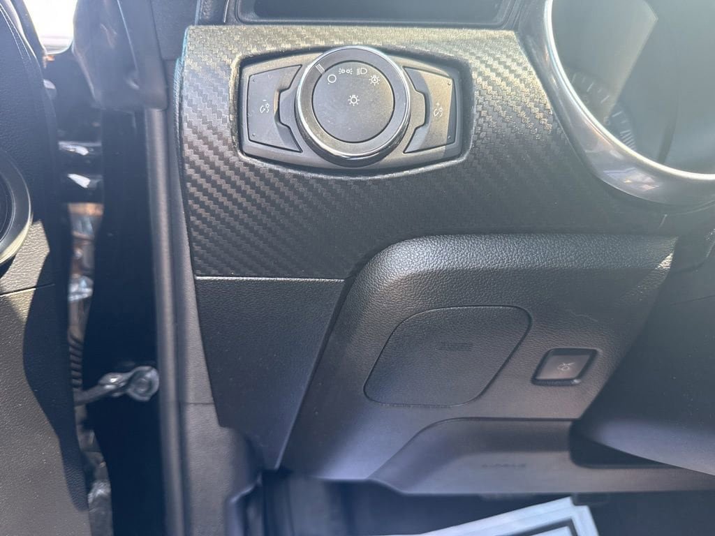 Used 2021 Ford Mustang Coupe RWD image 18